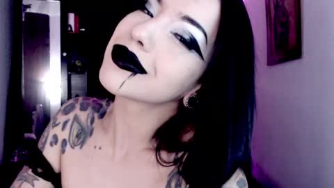 Snapshot of emearld_black chatting on 23, 5, 2026 Emerald Black online show from 23, 5, 2026
