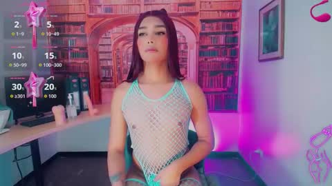 Snapshot of emeli_roushot chatting on 3, 3, 2026 Emeli online show from 3, 3, 2026