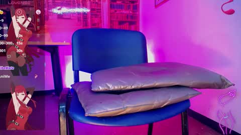 Snapshot of emeli_roushot chatting on 18, 3, 2026 Emeli online show from 18, 3, 2026