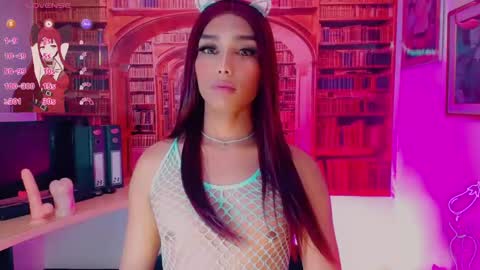 Snapshot of emeli_roushot chatting on 24, 3, 2026 Emeli online show from 24, 3, 2026