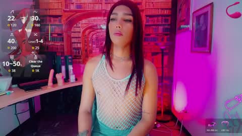 Snapshot of emeli_roushot chatting on 8, 4, 2026 Emeli online show from 8, 4, 2026