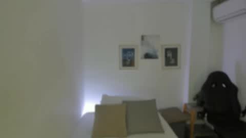 Snapshot of emelie_89 chatting on 22, 10, 2025 emelie_89 online show from 22, 10, 2025