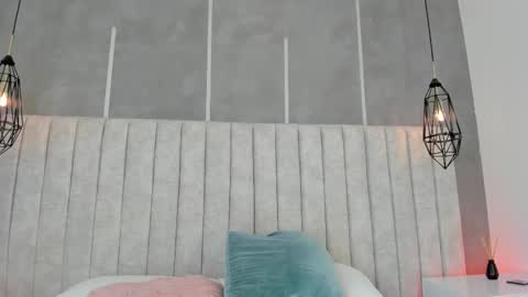 Snapshot of emelie_89 chatting on 23, 11, 2025 emelie_89 online show from 23, 11, 2025