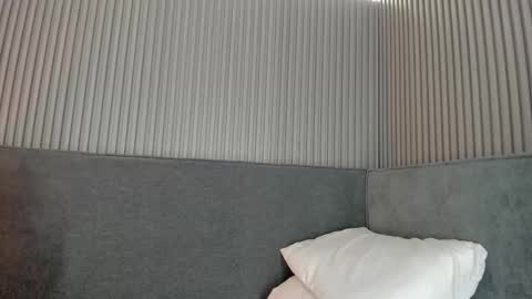 Snapshot of emelie_89 chatting on 14, 12, 2025 emelie_89 online show from 14, 12, 2025