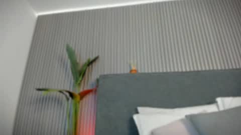 Snapshot of emelie_89 chatting on 5, 7, 2026 emelie_89 online show from 5, 7, 2026
