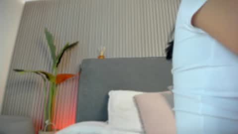 Snapshot of emelie_89 chatting on 17, 7, 2026 emelie_89 online show from 17, 7, 2026