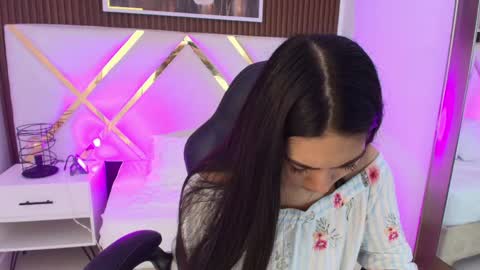 Emily  online show from 27, 5, 2026