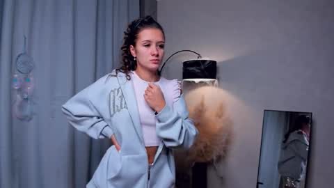 Emma online show from 4, 11, 2025