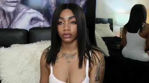 anyelii  online show from 13, 9, 2025