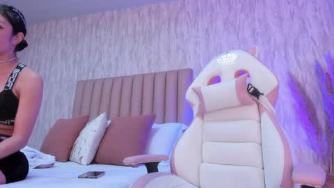 Emely Florence online show from 1, 4, 2026