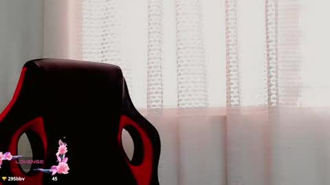 emely_peyton online show from 18, 10, 2025