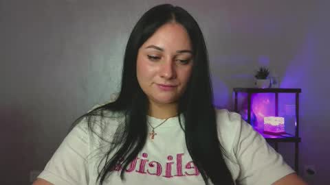 Emely online show from 8, 9, 2025