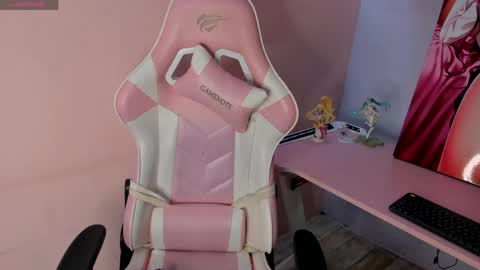 Emely online show from 17, 3, 2026