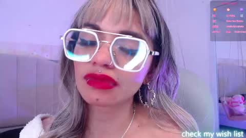 Snapshot of emerald_gh chatting on 29, 9, 2025 Danna online show from 29, 9, 2025