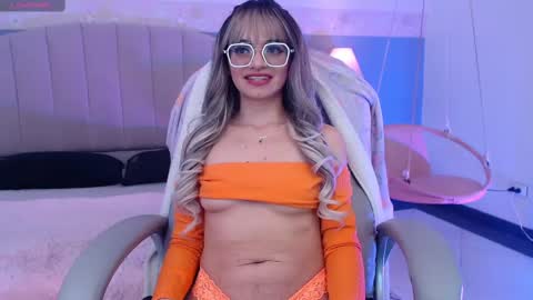 Snapshot of emerald_gh chatting on 2, 10, 2025 Danna online show from 2, 10, 2025