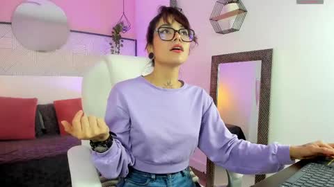 Esmeralda online show from 28, 10, 2025