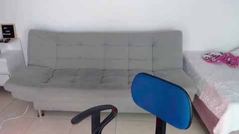 Snapshot of emi_carter chatting on 30, 9, 2025 emi_carter online show from 30, 9, 2025