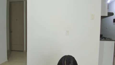 Snapshot of emi_latingirl chatting on 18, 10, 2025 EMILY  online show from 18, 10, 2025