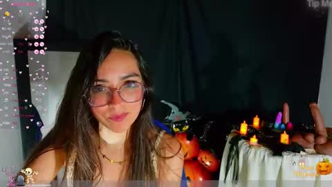 Emmily Roberts online show from 1, 11, 2025