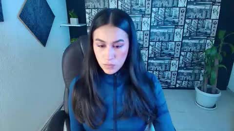 Emilia Gomez online show from 26, 10, 2025