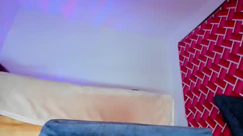 Emi online show from 2, 2, 2026