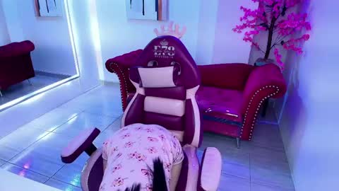 Snapshot of emiily_andrews chatting on 29, 4, 2026 Emiily online show from 29, 4, 2026