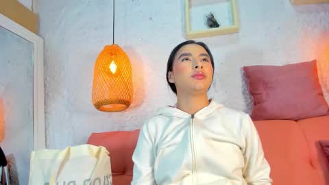 Snapshot of emiily_s chatting on 21, 11, 2025 Emily online show from 21, 11, 2025