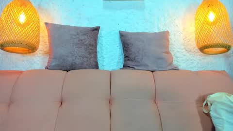 Snapshot of emiily_s chatting on 2, 12, 2025 Emily online show from 2, 12, 2025