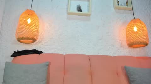 Snapshot of emiily_s chatting on 18, 12, 2025 Emily online show from 18, 12, 2025