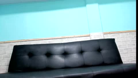 Snapshot of emiily_smile chatting on 2, 3, 2025 Emily online show from 2, 3, 2025