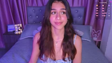 Snapshot of emiiscoot_1 chatting on 14, 11, 2025 Emily online show from 14, 11, 2025