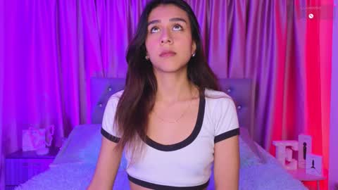 Snapshot of emiiscoot_1 chatting on 13, 2, 2026 Emily online show from 13, 2, 2026