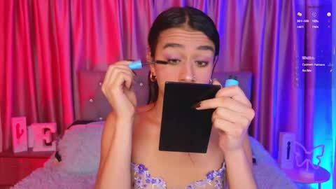 Snapshot of emiiscoot_1 chatting on 25, 4, 2026 Emily online show from 25, 4, 2026