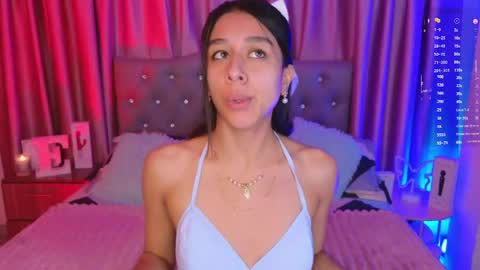 Snapshot of emiiscoot_1 chatting on 6, 5, 2026 Emily online show from 6, 5, 2026