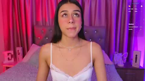Snapshot of emiiscoot_1 chatting on 23, 6, 2026 Emily online show from 23, 6, 2026