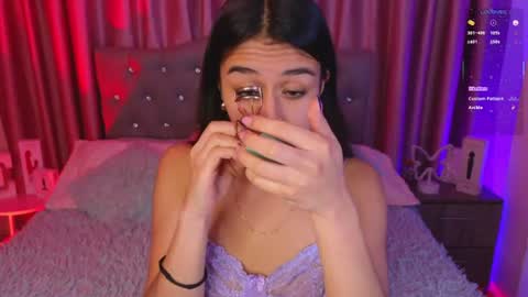 Snapshot of emiiscoot_1 chatting on 3, 7, 2026 Emily online show from 3, 7, 2026