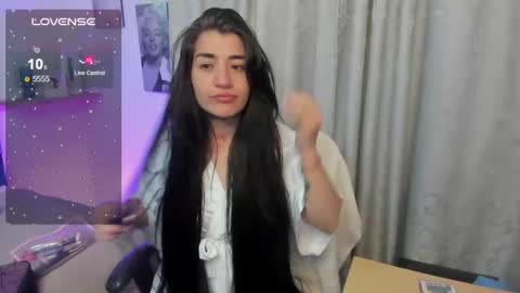 Snapshot of emilayton_ chatting on 24, 1, 2025 emilayton_ online show from 24, 1, 2025