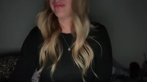 emilelovesyou online show from 31, 3, 2026