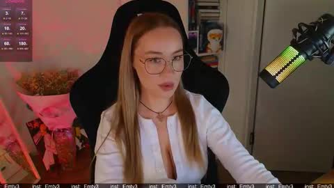 Emili online show from 2, 12, 2025