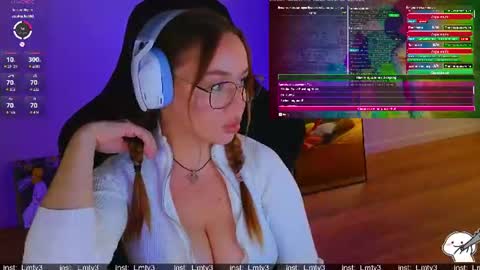 Snapshot of emili1_bc chatting on 21, 7, 2026 Emili online show from 21, 7, 2026