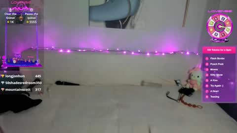 Snapshot of emili_blanc chatting on 6, 12, 2024 Emili online show from 6, 12, 2024
