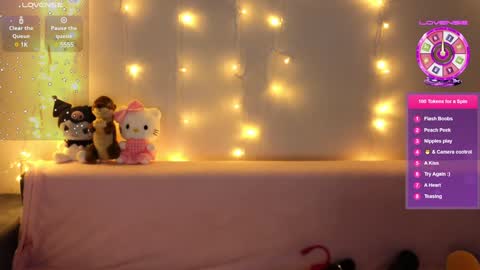 Snapshot of emili_blanc chatting on 25, 12, 2024 Emili online show from 25, 12, 2024
