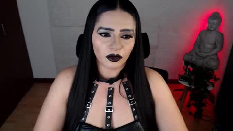 Snapshot of emili_evans_ chatting on 13, 3, 2026 POWERFULL GODDESS EMILI online show from 13, 3, 2026