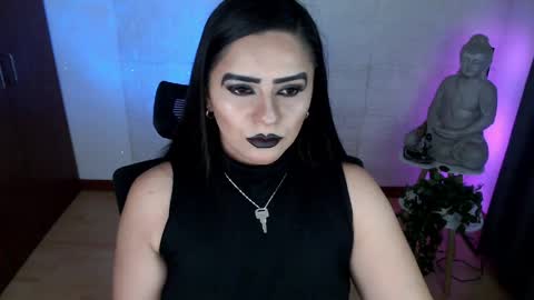 Snapshot of emili_evans_ chatting on 14, 4, 2026 POWERFULL GODDESS EMILI online show from 14, 4, 2026