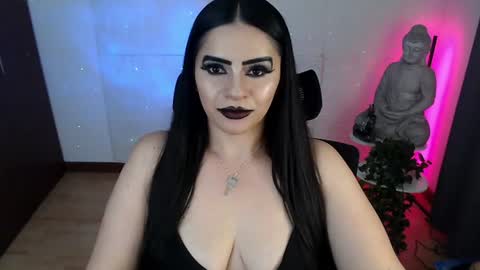 Snapshot of emili_evans_ chatting on 11, 6, 2026 POWERFULL GODDESS EMILI online show from 11, 6, 2026