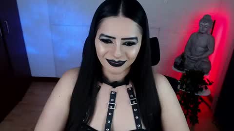 Snapshot of emili_evans_ chatting on 14, 7, 2026 POWERFULL GODDESS EMILI online show from 14, 7, 2026