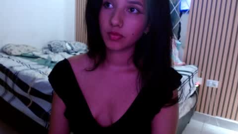 emili riders online show from 6, 3, 2025