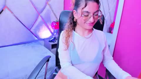 Emy  online show from 13, 11, 2025