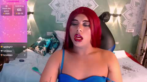 Snapshot of emili_roux chatting on 24, 1, 2025 Emili roux online show from 24, 1, 2025
