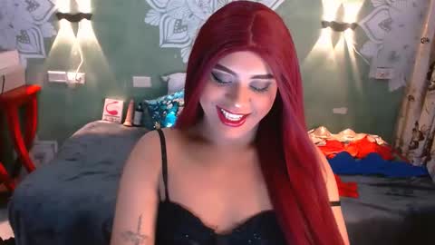 Snapshot of emili_roux chatting on 8, 2, 2025 Emili roux online show from 8, 2, 2025